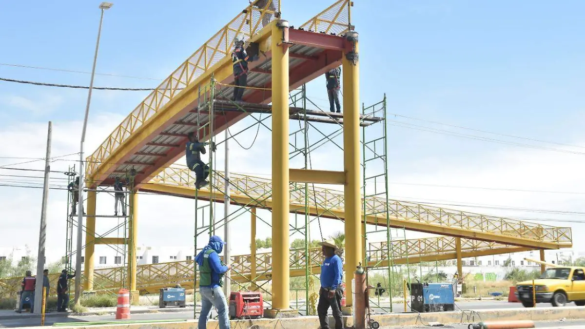 05 reubican puente peatonal